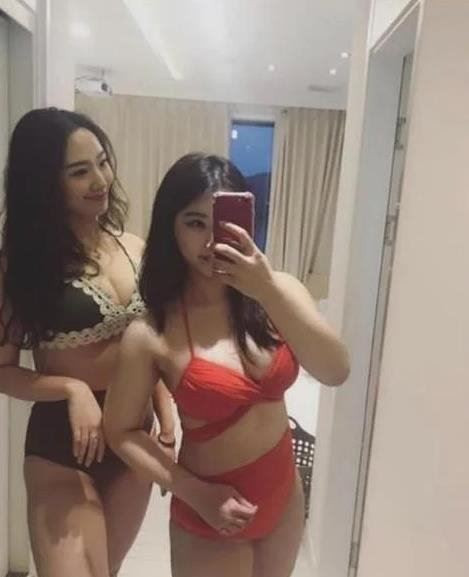 Young Sexy photo 2
