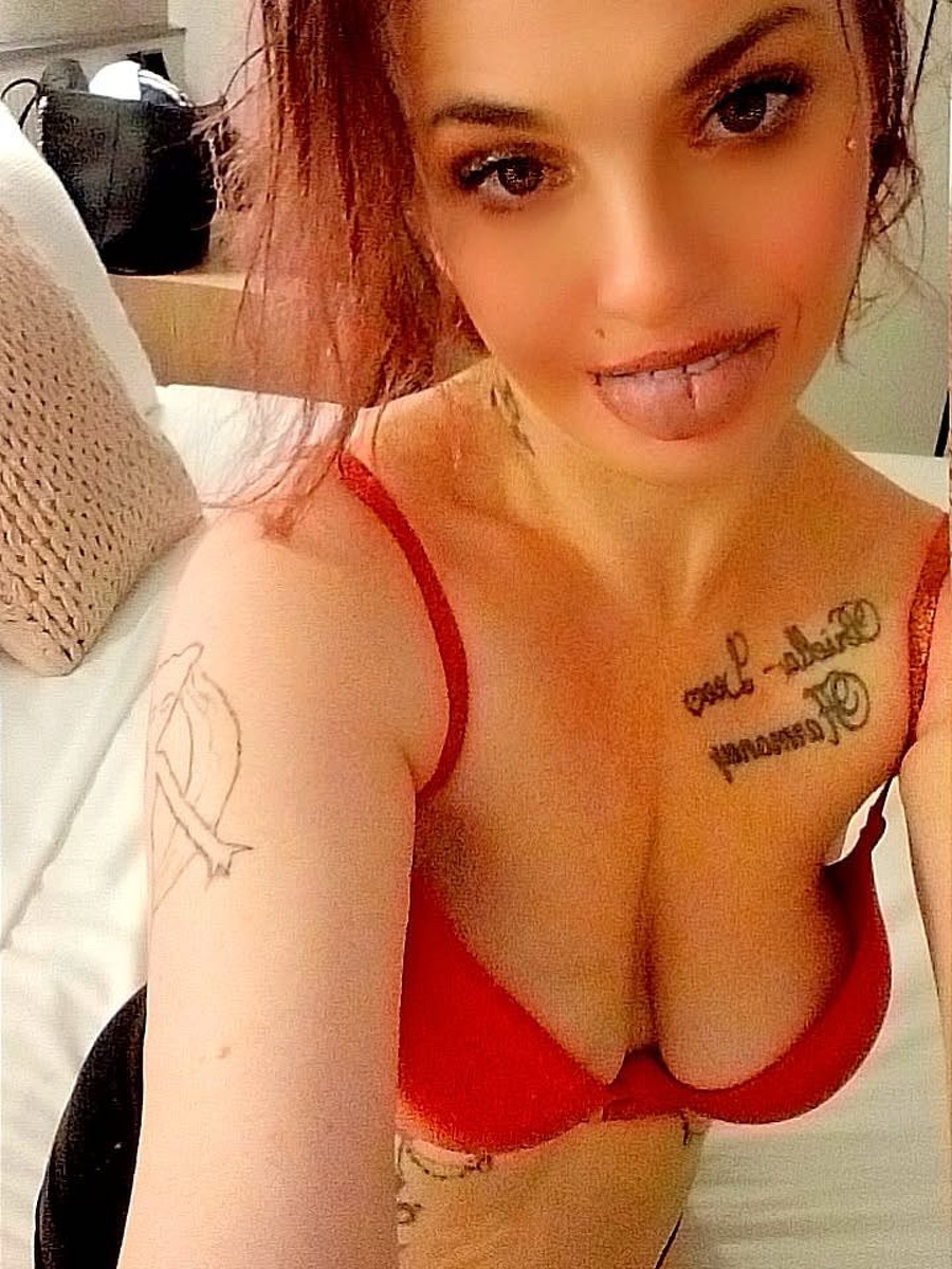 Amber Jade photo 8