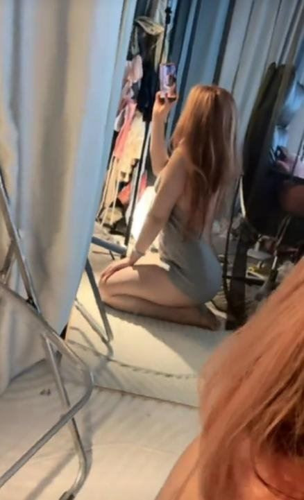 TINY CUTIE DOOR 20 YRS SIZE 7 GIRL 36EE  photo 3