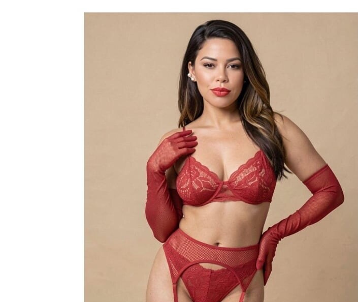 Sabrina photo 5